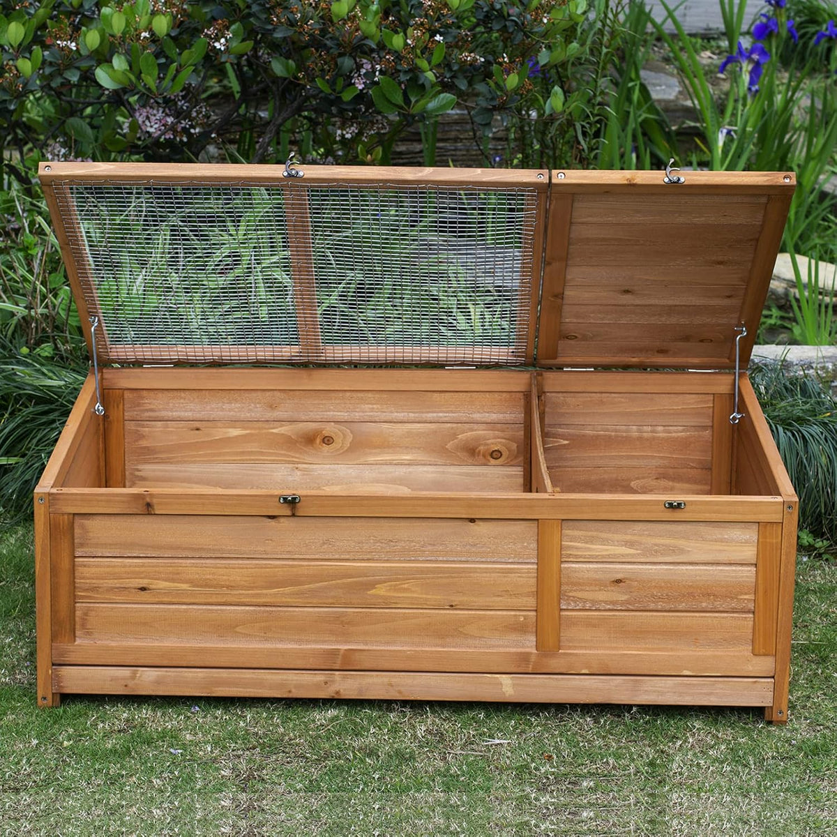 Wooden Tortoise House with Removable Bottom Y301277