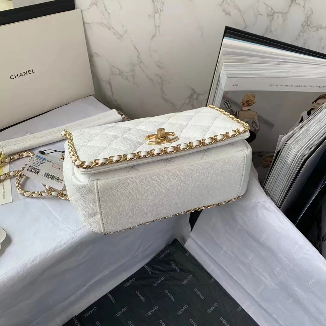 White Chain Flapbag F678