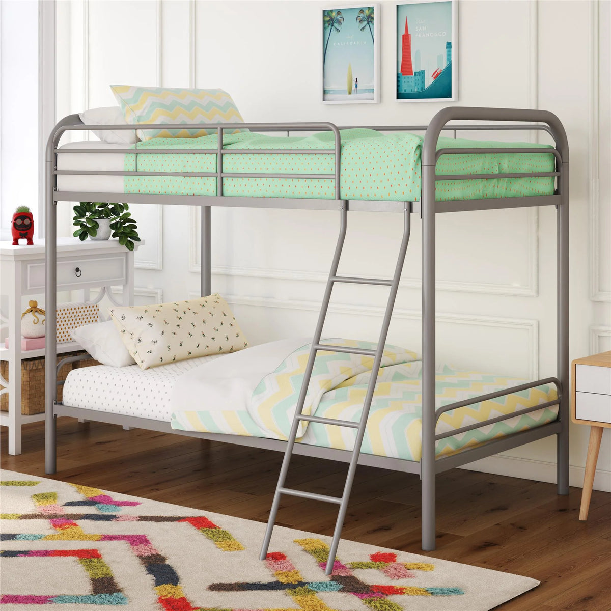 Twin over Twin Metal Bunk Bed with Ladder X8345