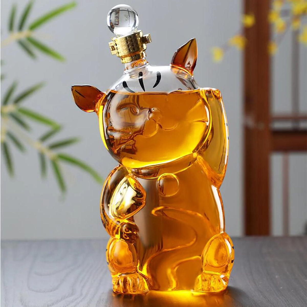 Cat Shaped Glass Decanter with Airtight Stopper V29195