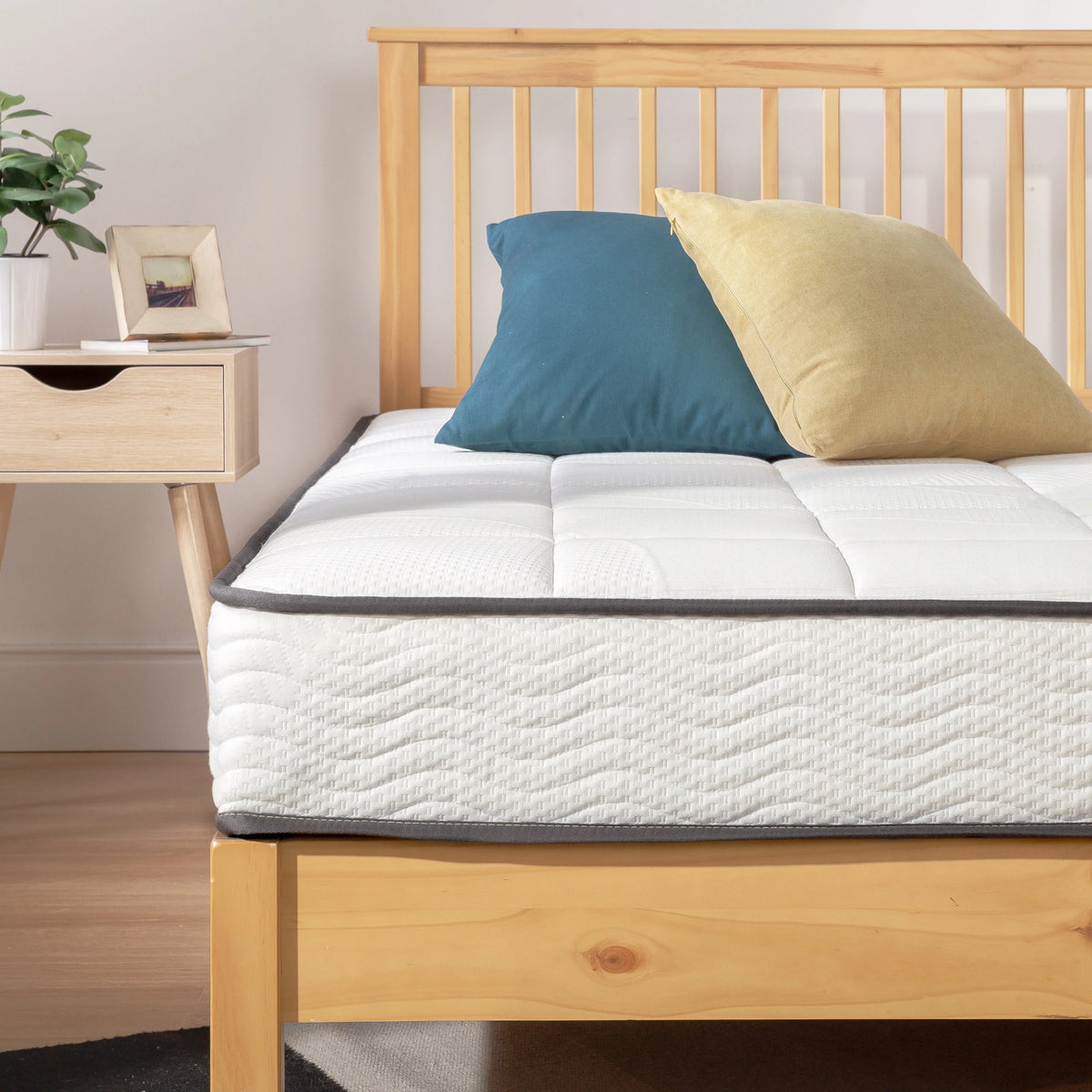 8 Classic Bonnell Spring Mattress with Comfort Foam Top, Full J6626