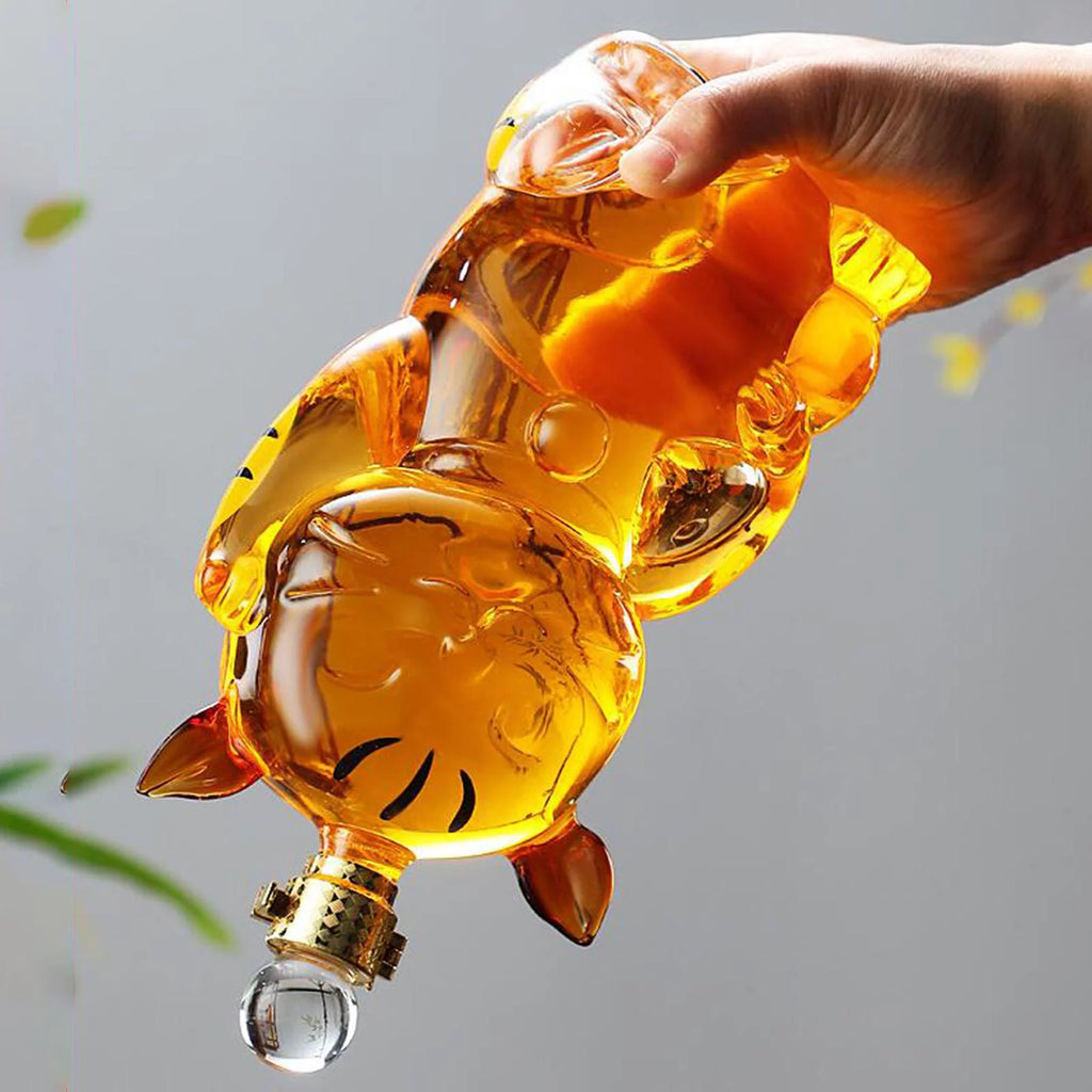 Cat Shaped Glass Decanter with Airtight Stopper V29195