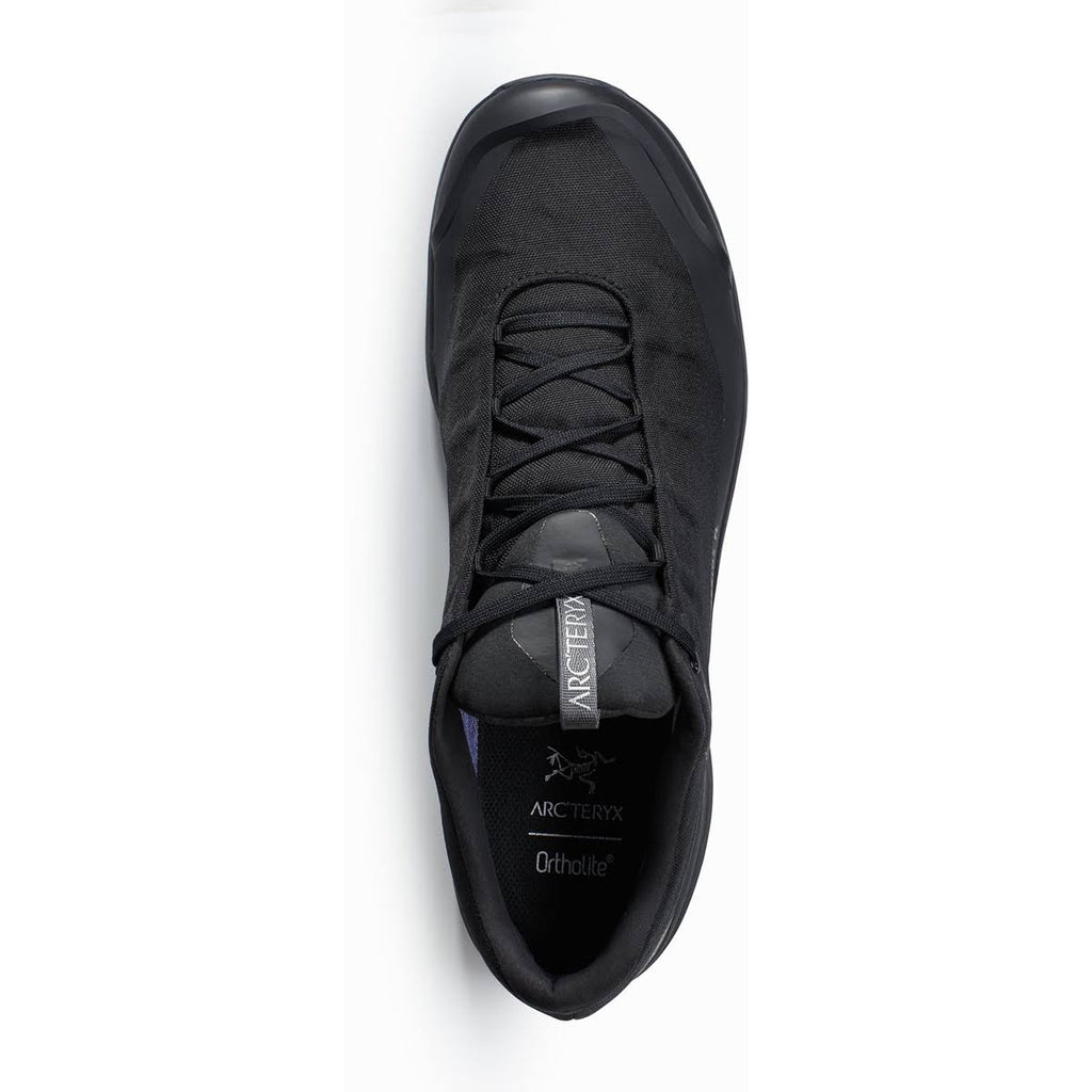 Black GTX Hiking Shoes V746