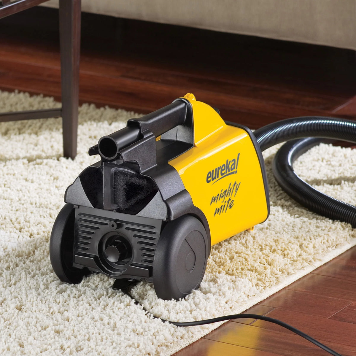Bagged Canister Vacuum B149813