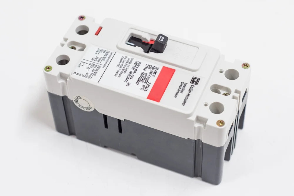 70A 2P Molded Case Circuit Breaker D77016