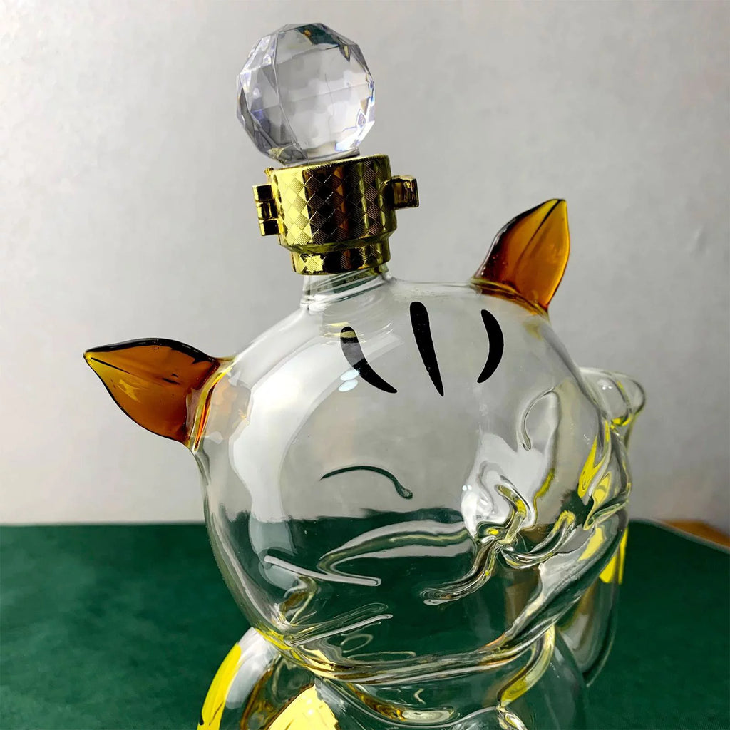 Cat Shaped Glass Decanter with Airtight Stopper V29195